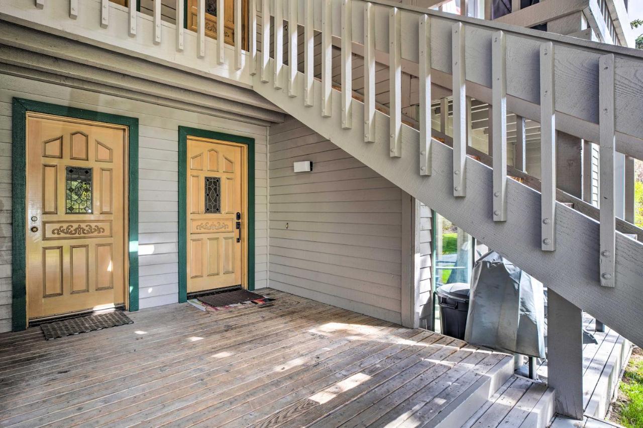 Mammoth Lakes Nature Escape Hot Tub Access! Exterior photo